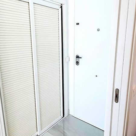 מארבלה Skol 521. Fantastic Studio On The Beachfront For Holiday Rental. מראה חיצוני תמונה