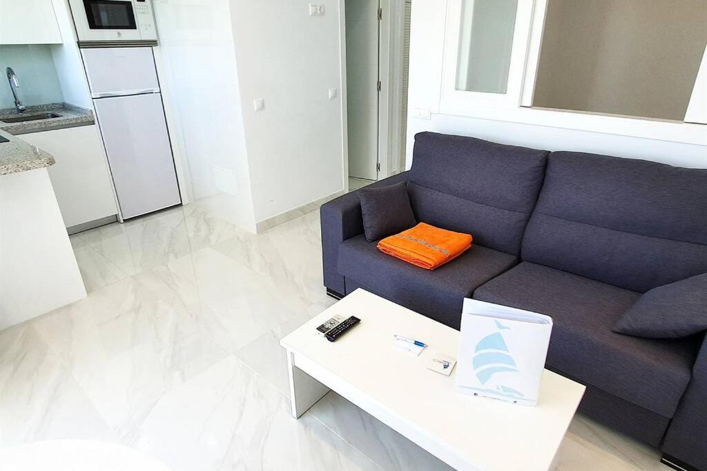 מארבלה Skol 521. Fantastic Studio On The Beachfront For Holiday Rental. מראה חיצוני תמונה