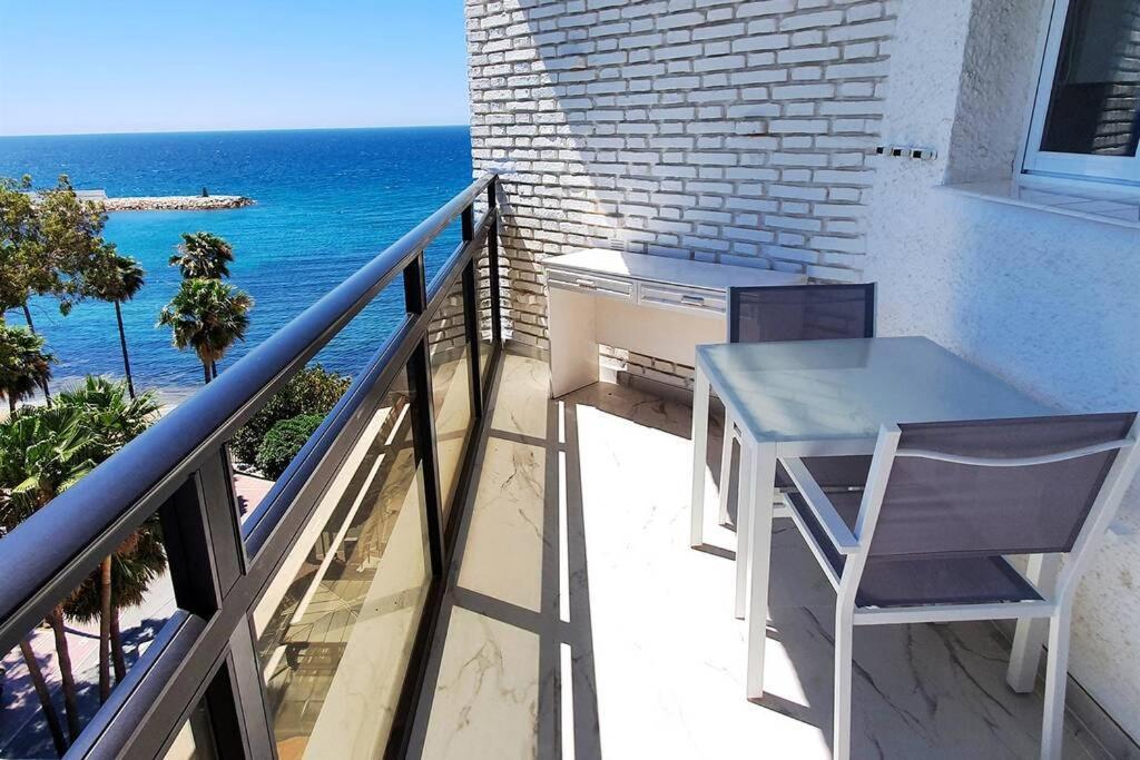 מארבלה Skol 521. Fantastic Studio On The Beachfront For Holiday Rental. מראה חיצוני תמונה